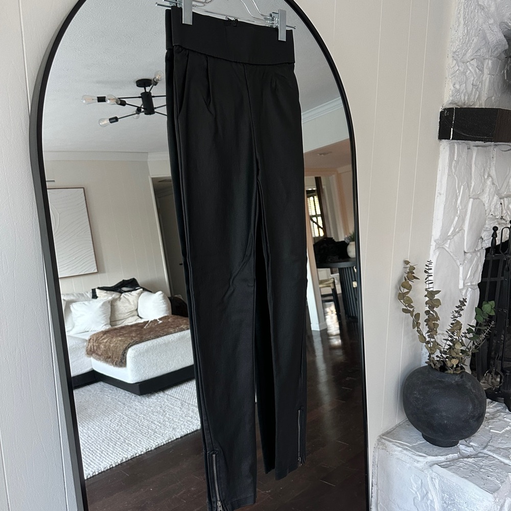 White Fox Women's Pants stretchy and cinch at waist